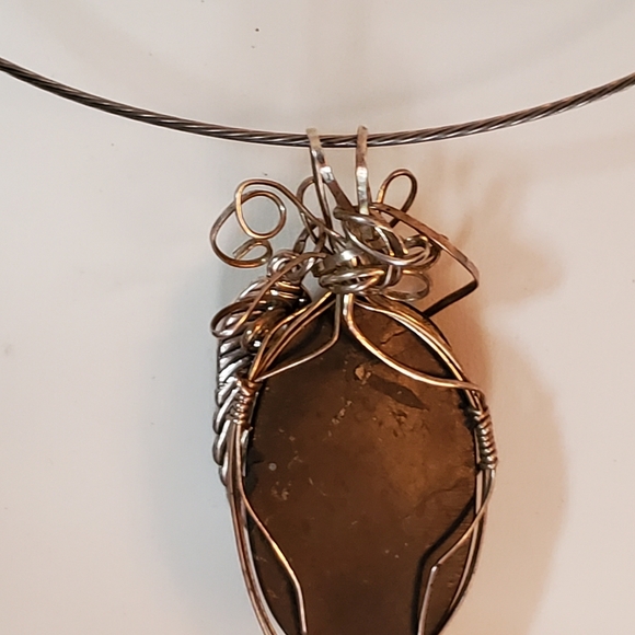 Elite Noble Shungite Wire Wrapped Necklace w Feather Charm - Picture 5 of 9
